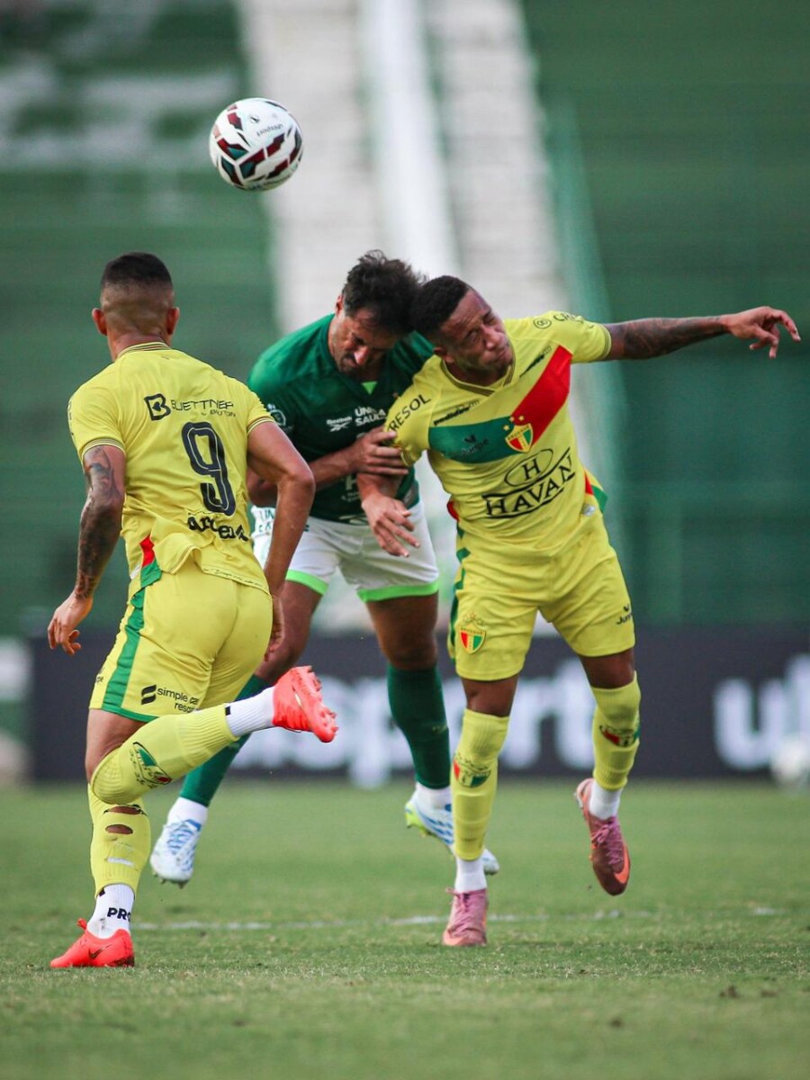 Brusque empata com o Guarani e termina primeira fase da Série C na vice-liderança