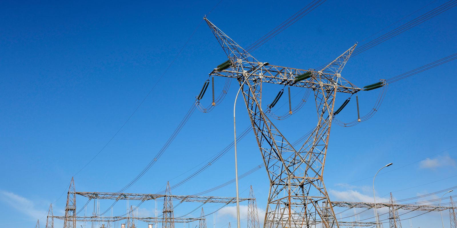 Decreto libera o mercado livre de energia para residências e empresas no Brasil