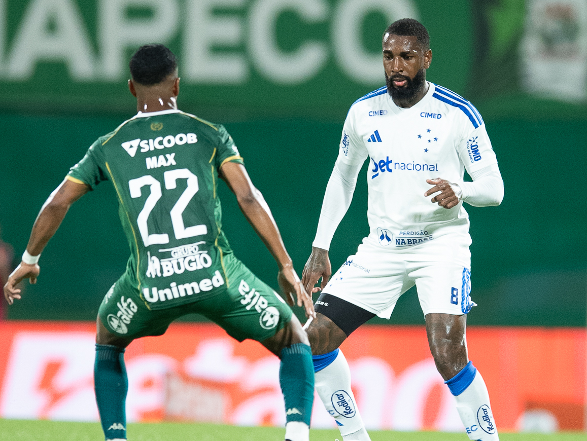 Cruzeiro empata com a Chapecoense na Copa do Brasil após ter gol anulado pelo VAR