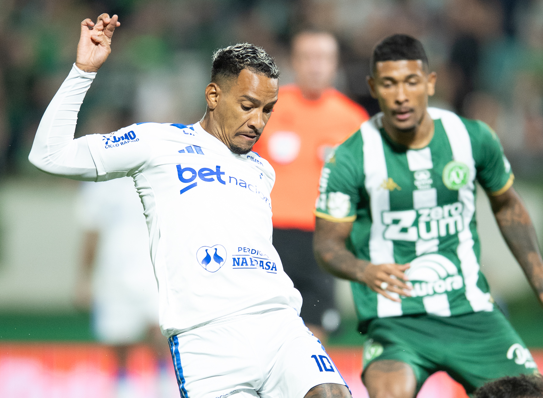 Cruzeiro e Chapecoense decidem vaga na Copa do Brasil nesta quarta-feira