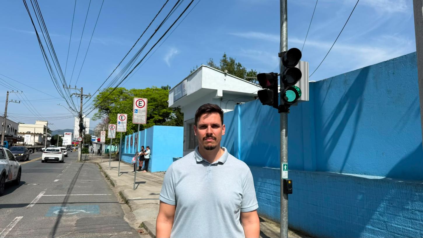 Denúncia: escola de Blumenau com mais de 900 alunos tem cozinha e salas interditadas pela Defesa Civil