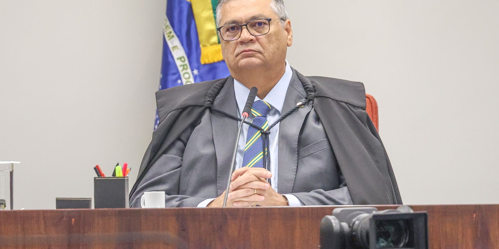 Flávio Dino determina o afastamento do presidente do TCE-MA por 180 dias