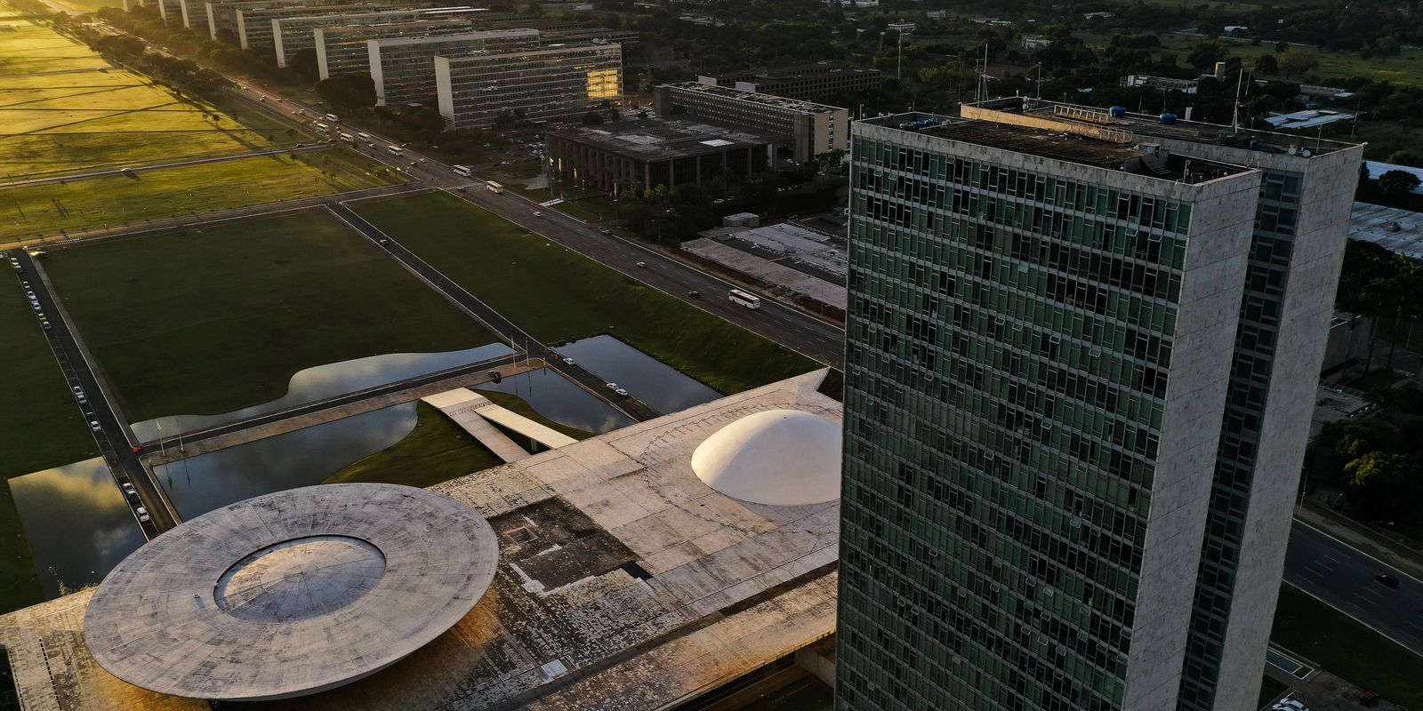 Eleições 2026: entenda o papel de senadores e deputados federais