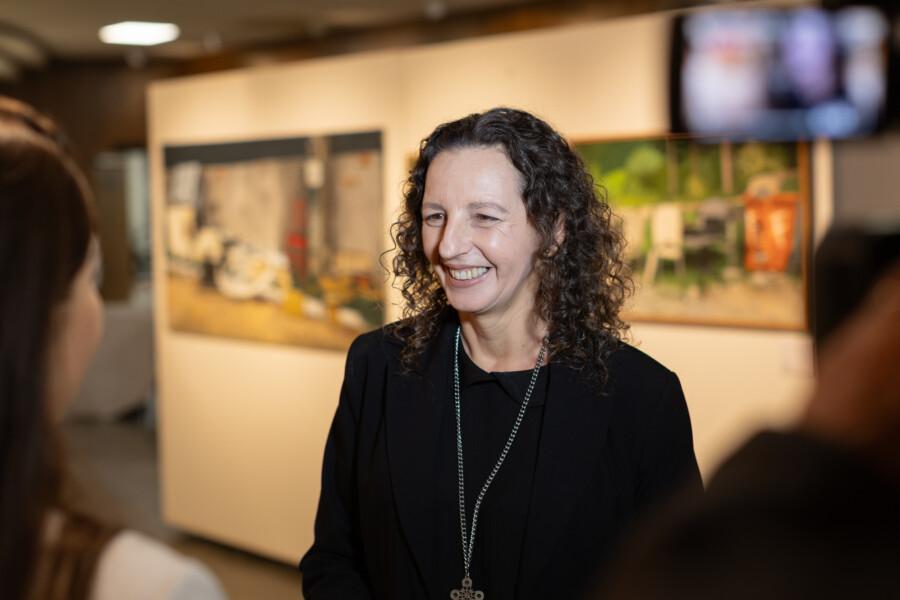 Exposição de Marta Facco remete a reflexões sobre a obsolescência em nosso cotidiano