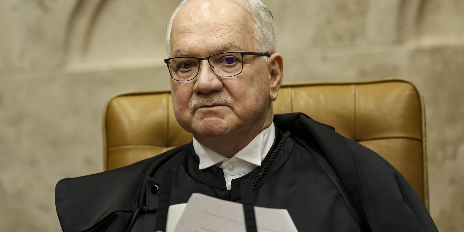 Críticas ao STF fortalecem a democracia brasileira, afirma o ministro Edson Fachin