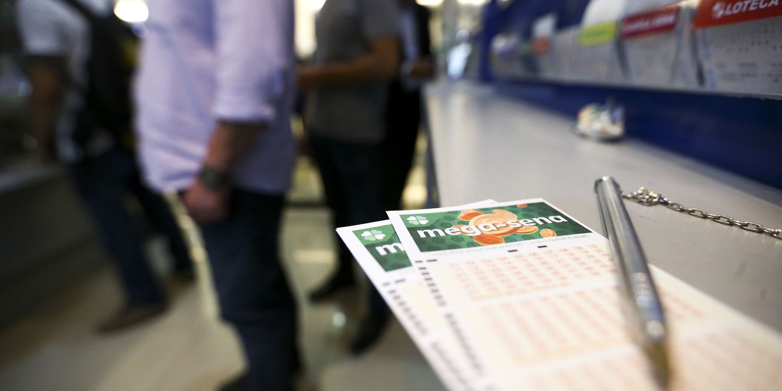Prêmio da Mega-Sena acumula e pode pagar R$ 50 milhões na quinta