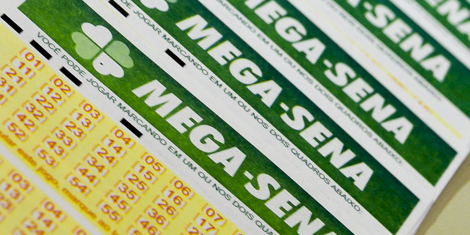Mega-sena acumula e sorteia prêmio de R$ 30 milhões neste domingo