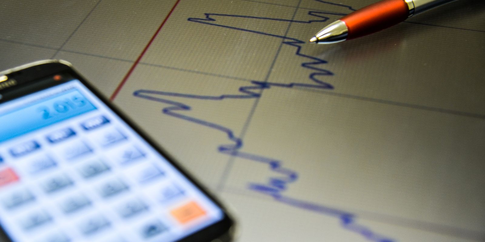 Mercado financeiro reduz projeção de crescimento da economia brasileira para 2026