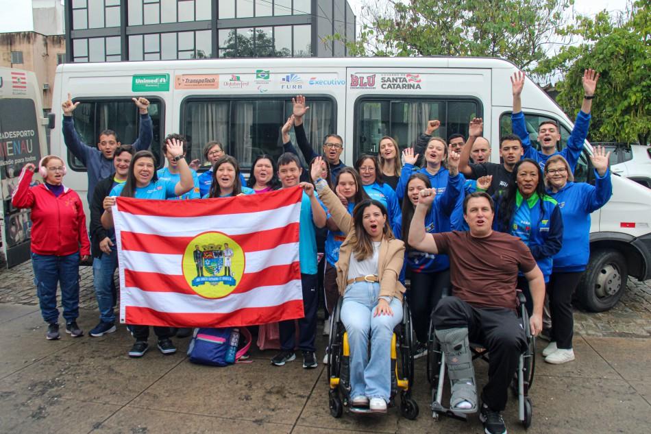 Paradesporto de Blumenau embarca rumo a Chapecó disputar os Parajasc