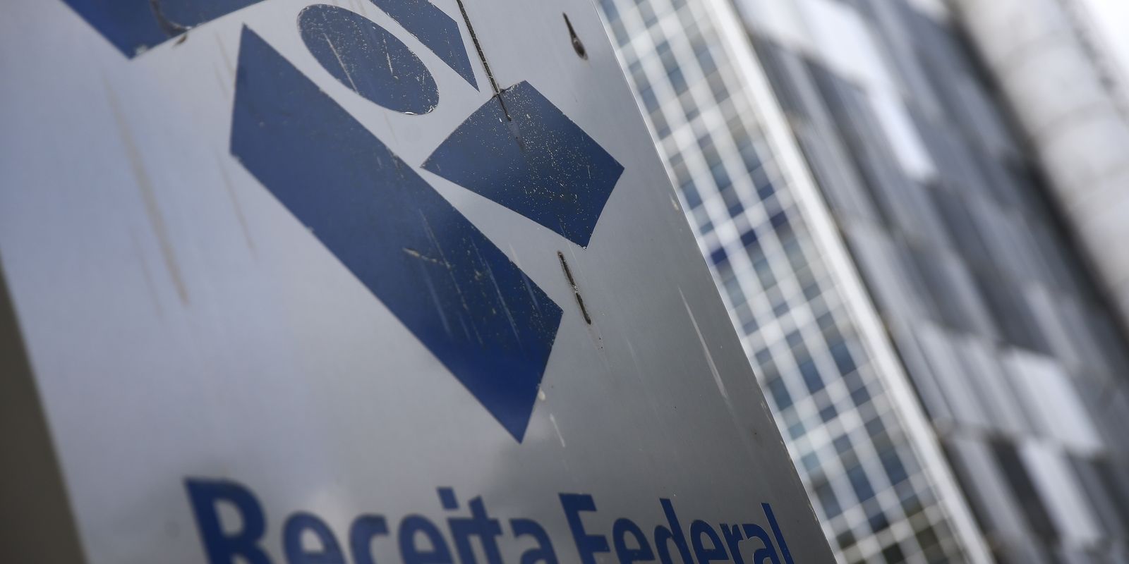 Receita Federal paga último lote de restituição do Imposto de Renda