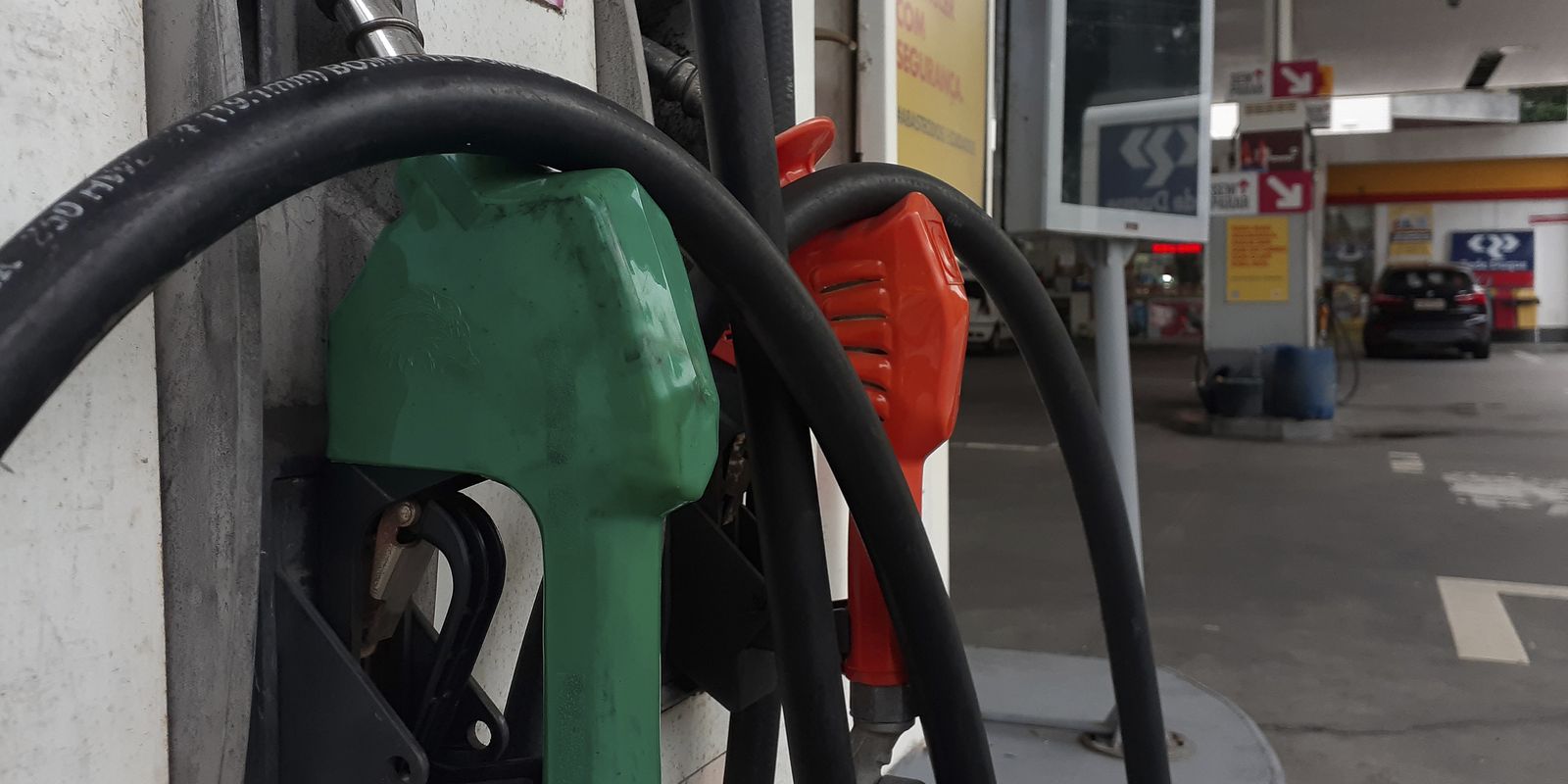 A Refinaria de Mataripe reduziu o preço da gasolina em 11,3% após nova medida do governo