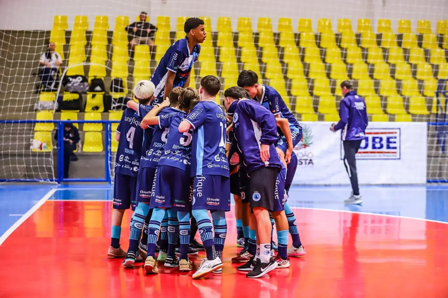 Timbó Futsal conquista título regional da OLESC e garante vaga na fase estadual