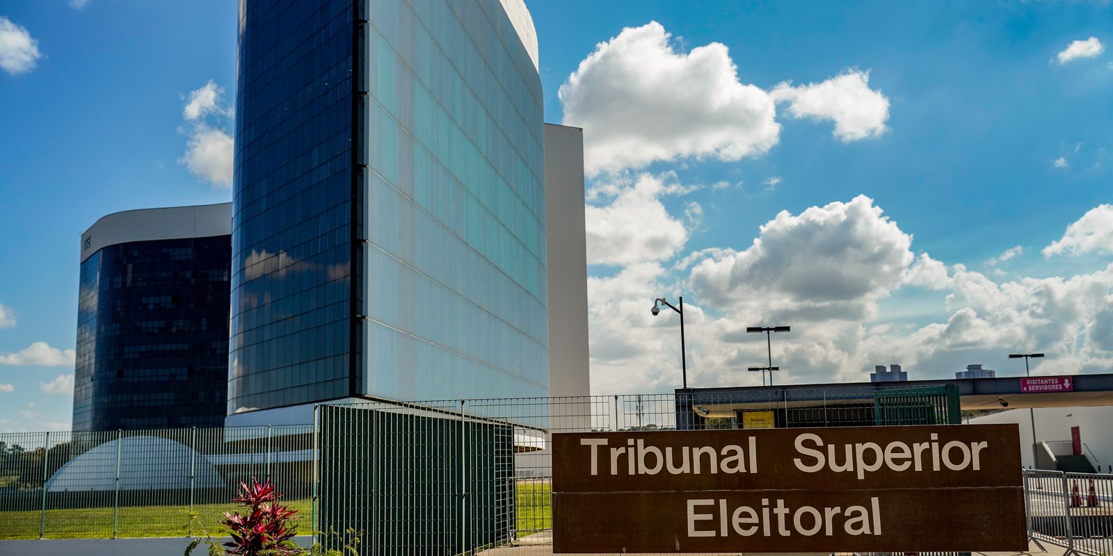 TSE busca consenso sobre o uso de IA nas eleições em reunião interna