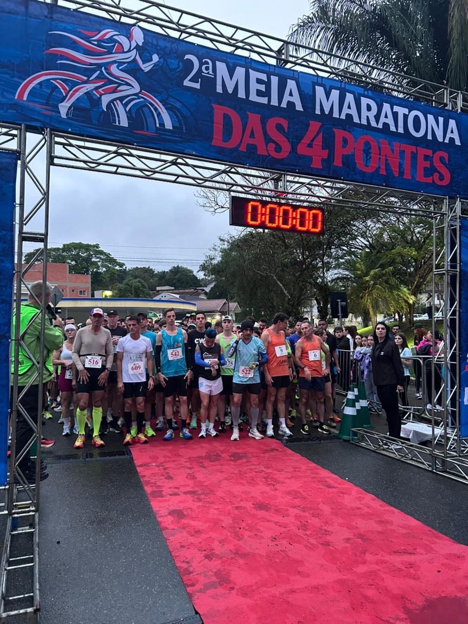 2ª Meia Maratona das 4 Pontes movimentou Indaial no domingo (30) 