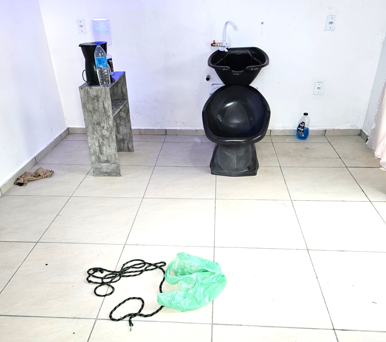 Ação policial prende suspeito e resgata duas vítimas de cárcere privado em Barra Velha