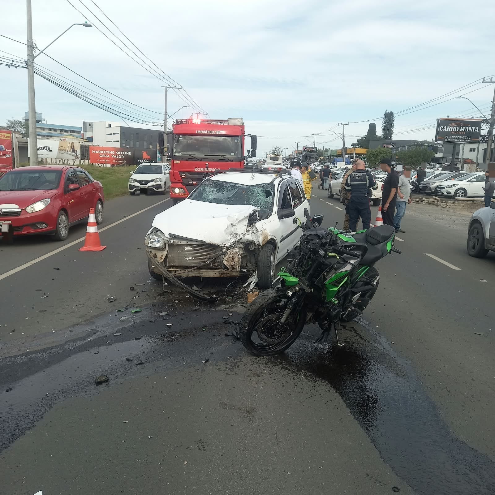 Acidente na SC-445 deixa motociclista de 24 anos ferido em Içara