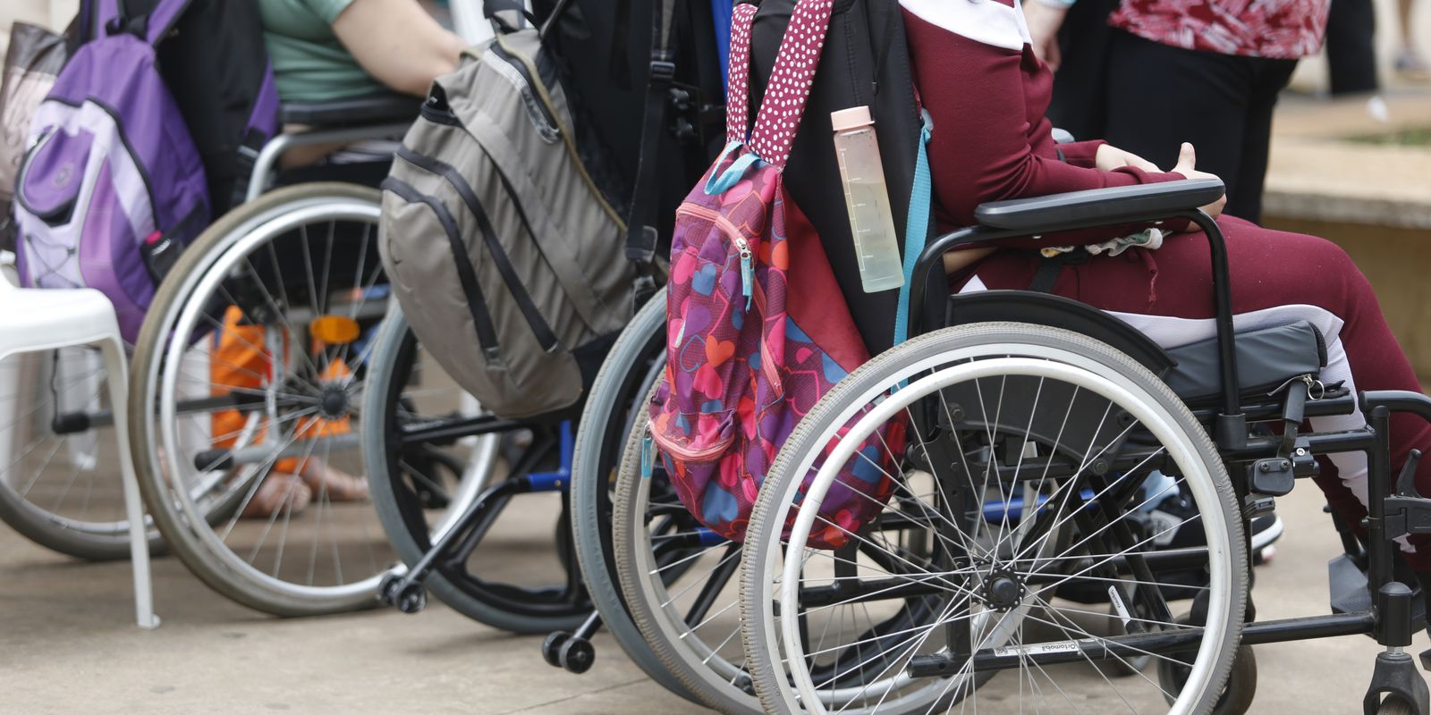 Analfabetismo entre jovens com deficiência é 12 vezes maior segundo o IBGE