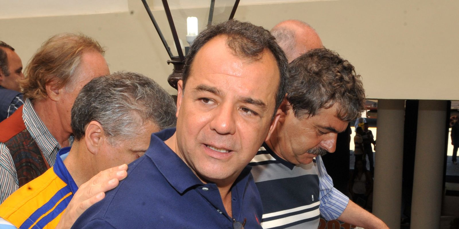 Sérgio Cabral é condenado pela Justiça do Rio por esquema de regalias na prisão