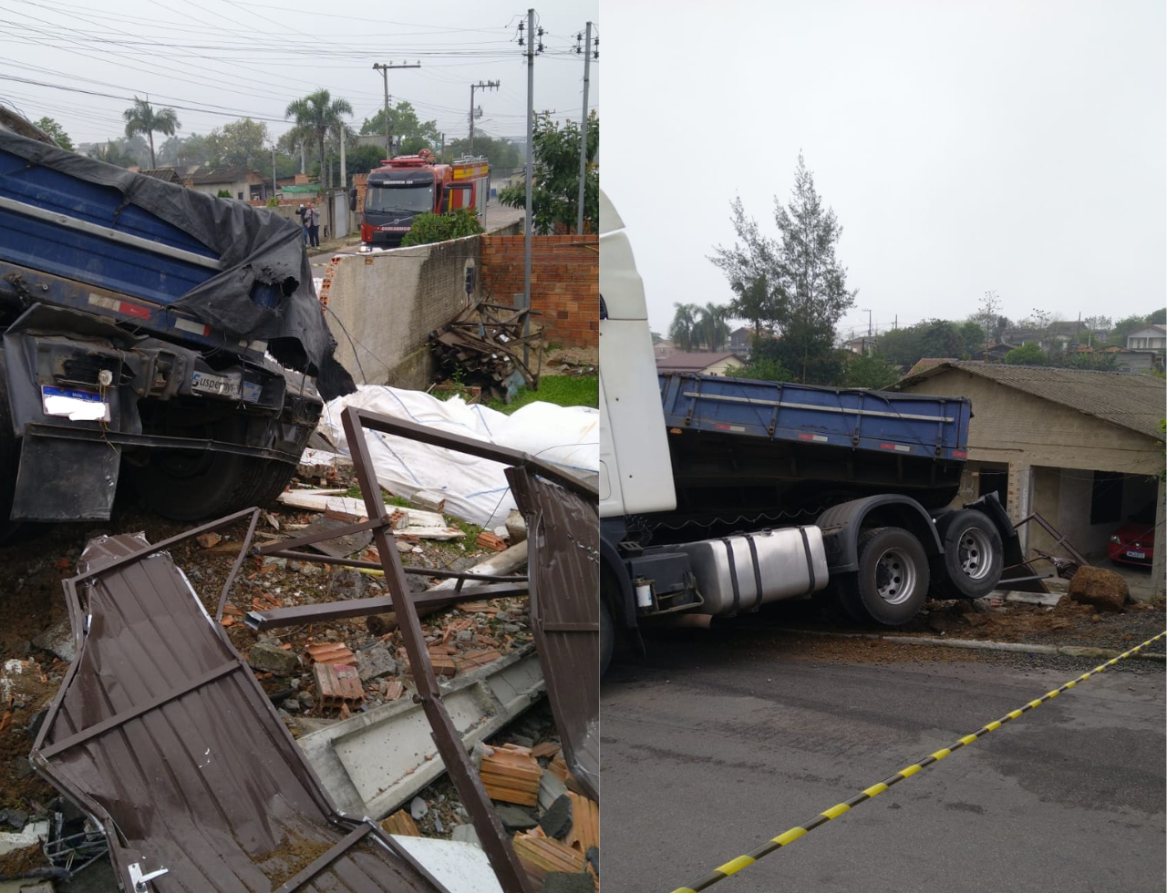 Caminhão sai da pista e bate em muro de residência em Criciúma