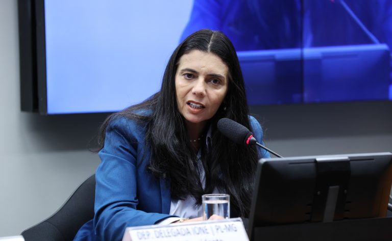 Comissão da Câmara aprova regras para saída temporária em violência doméstica