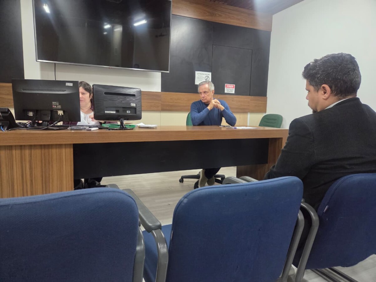 Conselheiro e diretor da FME afirma que CME “ataca” a Prefeitura e diz que responder pedidos de informação é “perda de tempo”