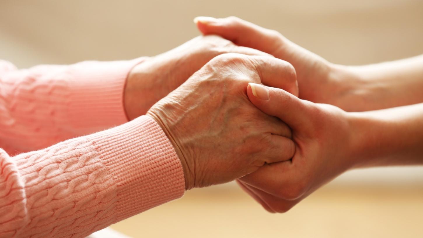 Dia Nacional de Conscientização da Doença de Alzheimer destaca a importância do diagnóstico precoce e da rede de apoio