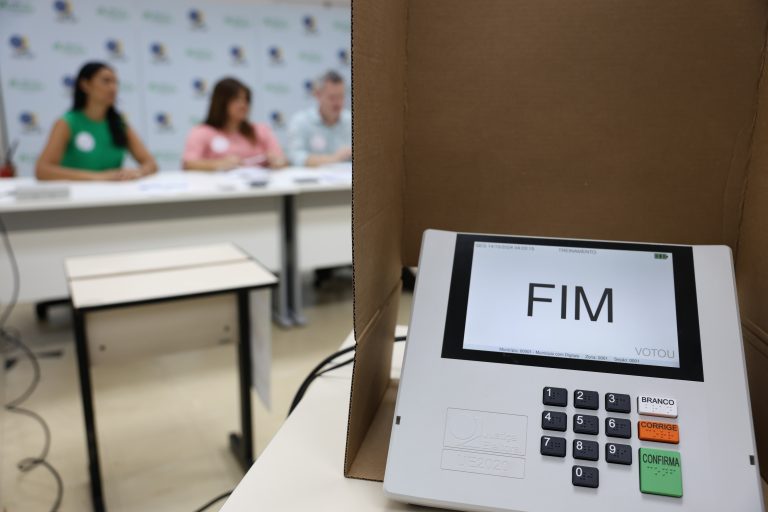 Eleicoes 2026 terao votacao unificada em todo o pais pelo fuso de Brasilia