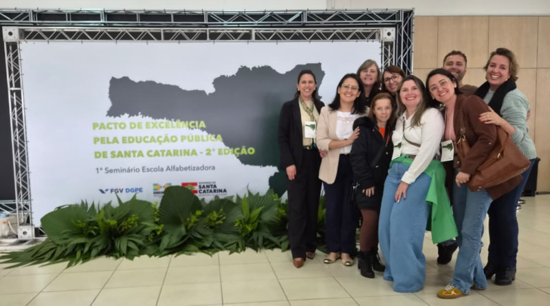 Gaspar participa do 1º Seminário Escola Alfabetizadora em Florianópolis 