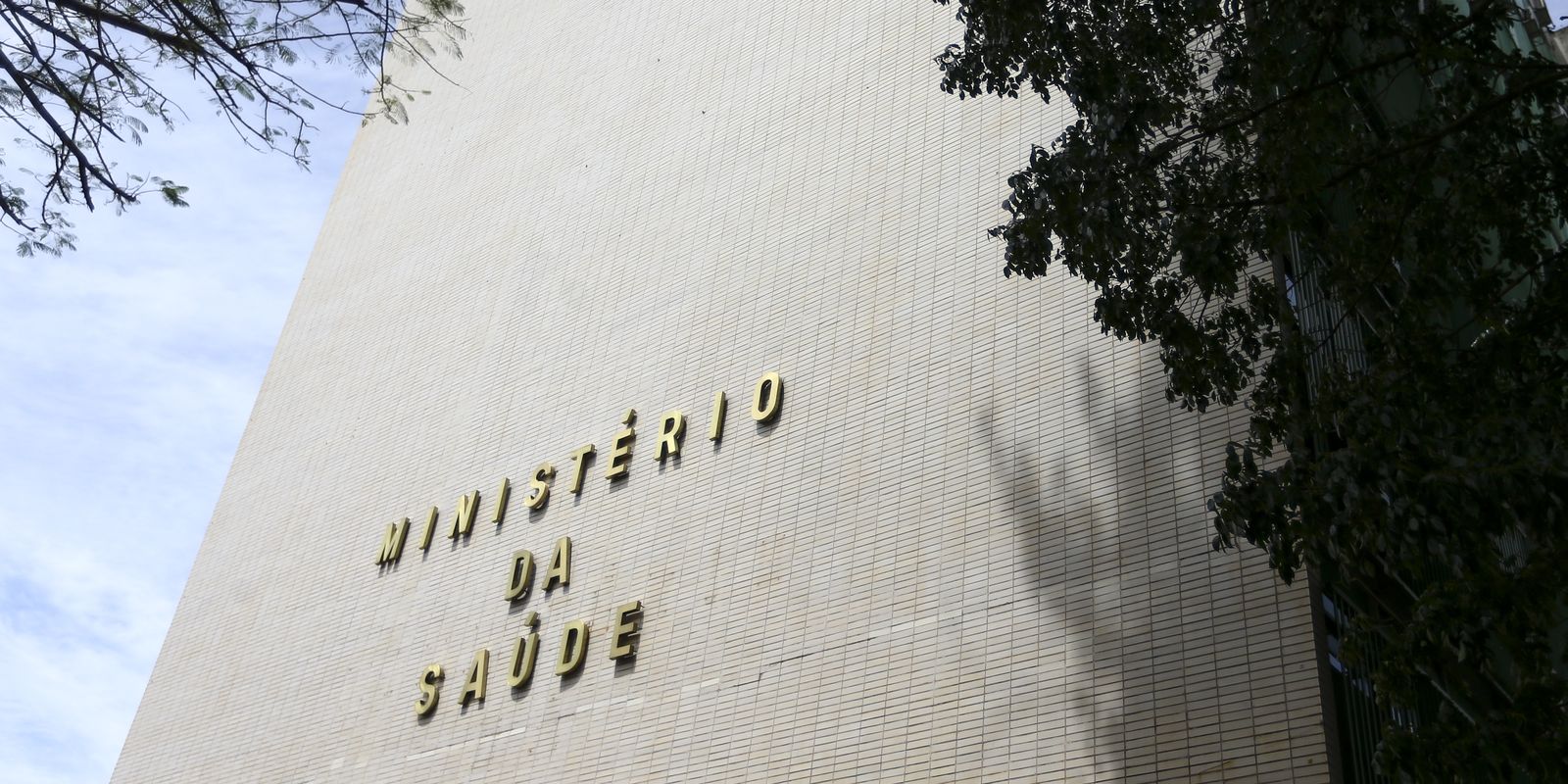 Vacina contra o HPV passa a ser indicada para vítimas de violência sexual