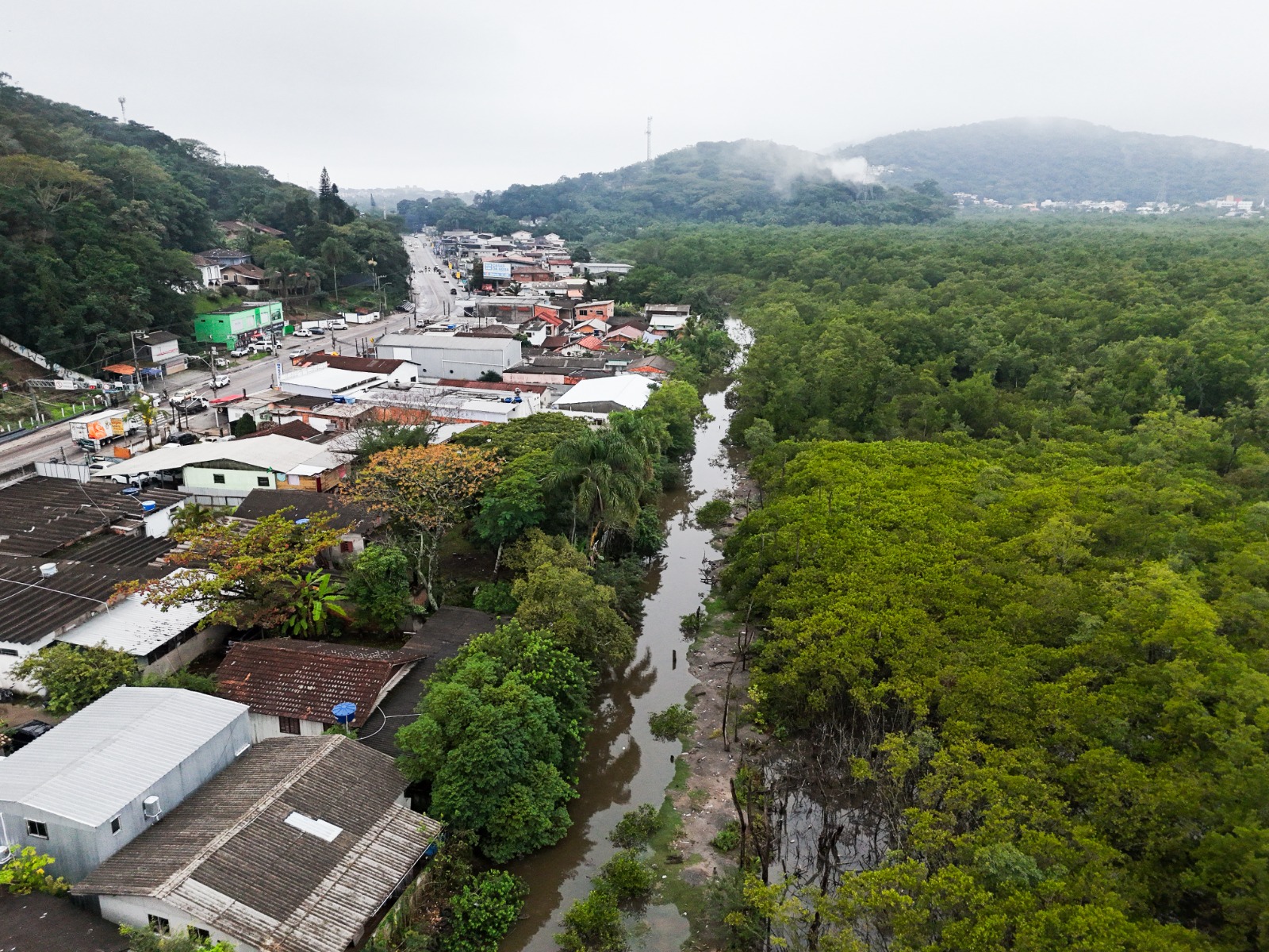 ICMBio barra limpeza de canais e Florianópolis alerta para risco