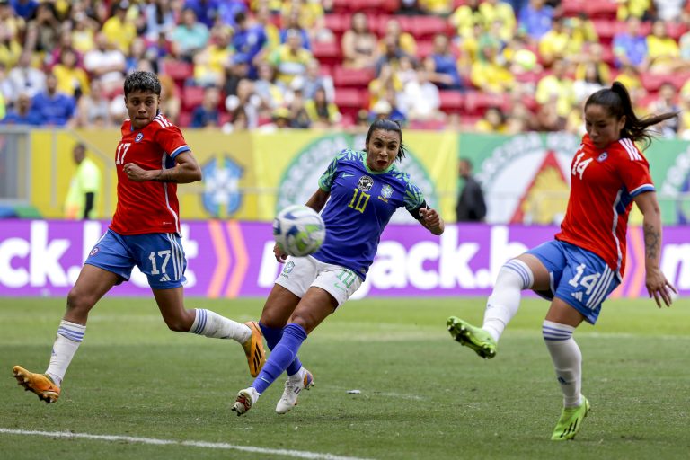 Leis no Congresso viabilizam a Copa Feminina de 2027 e buscam incentivar o esporte