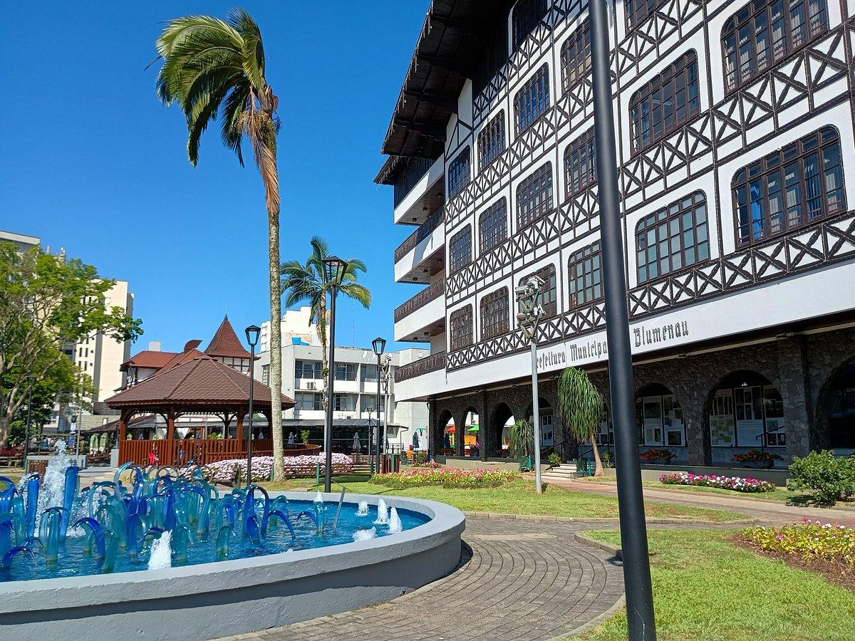 Liberdade de expressão vira motivo de bate-boca em Blumenau e coloca Ivan Naatz e influenciador frente a frente