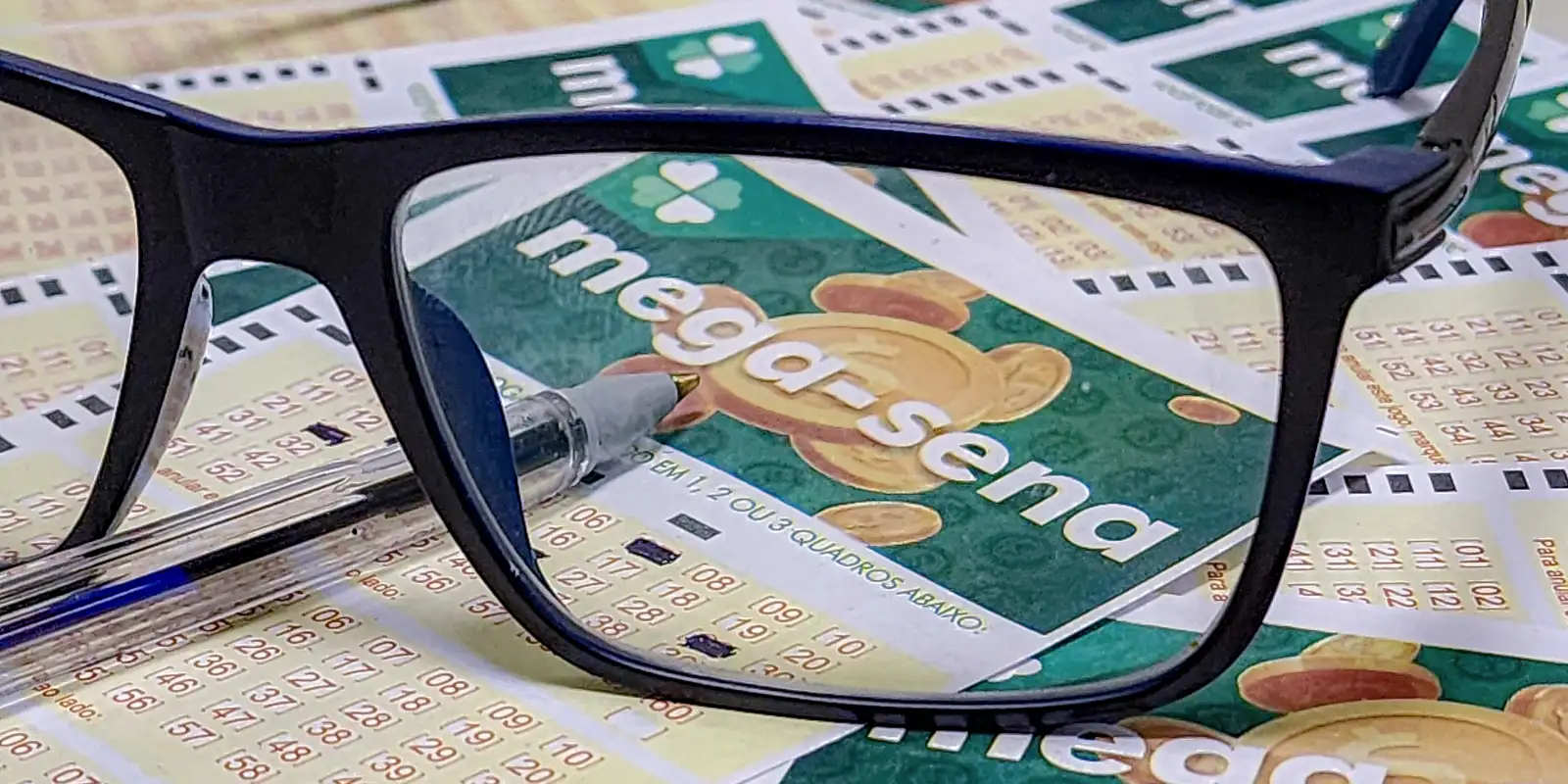 Mega-Sena acumula e prêmio principal sobe para R$ 52 milhões