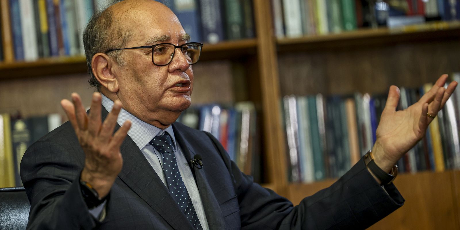 Gilmar Mendes vê risco eleitoral em afastamento de diretores da PF
