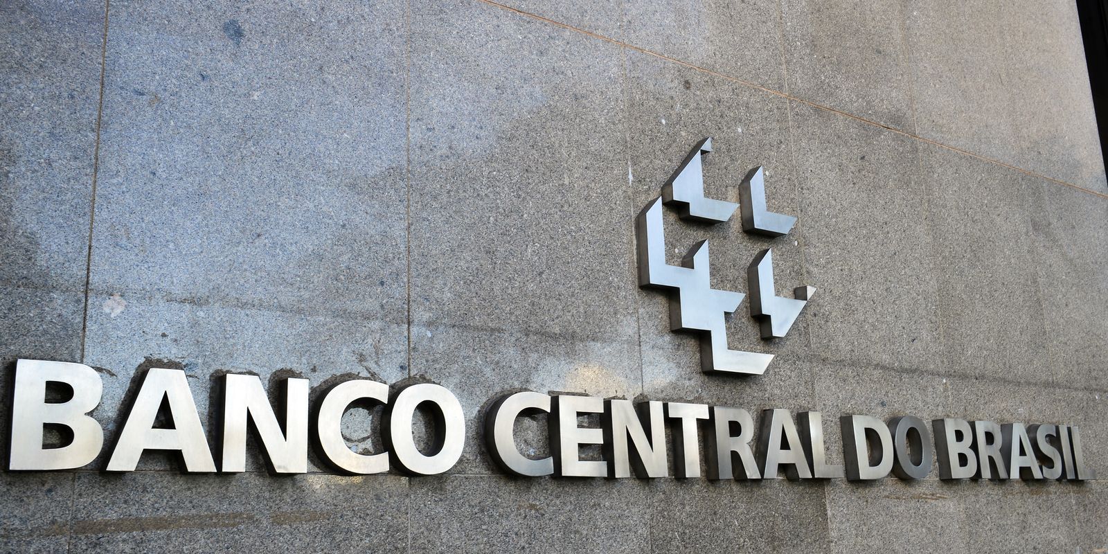 Mercado reduz projeção da inflação para 5% segundo Boletim Focus