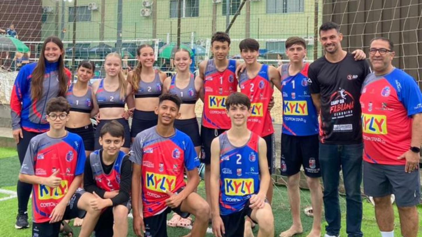 Pomerode se destaca no Circuito Catarinense Sub-15 de Vôlei de Praia