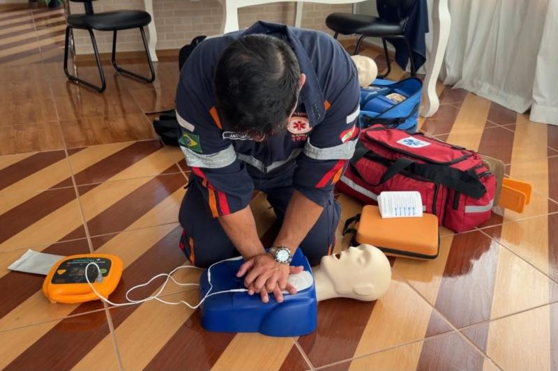 SAMU REALIZA CAPACITAÇÃO EM REANIMAÇÃO COM PROFISSIONAIS DE SAÚDE DO MUNICÍPIO