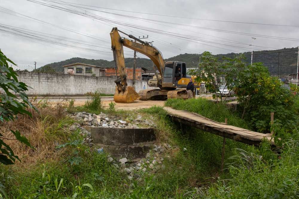 São José inicia obra para substituir pontilhão no limite com Biguaçu