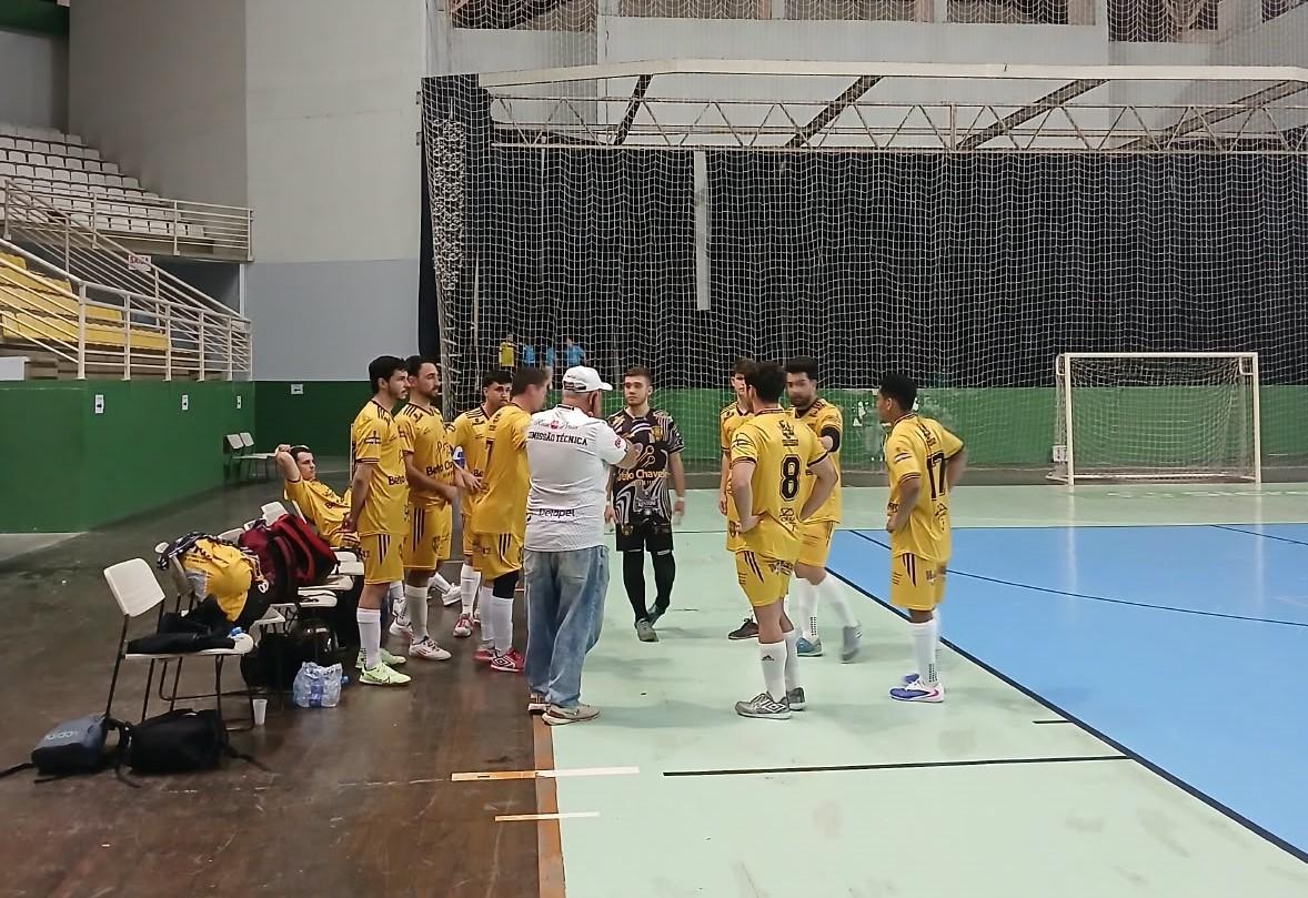 Série Ouro do Futsal de Brusque começa com vitórias de Atlético Carioca e Planalto
