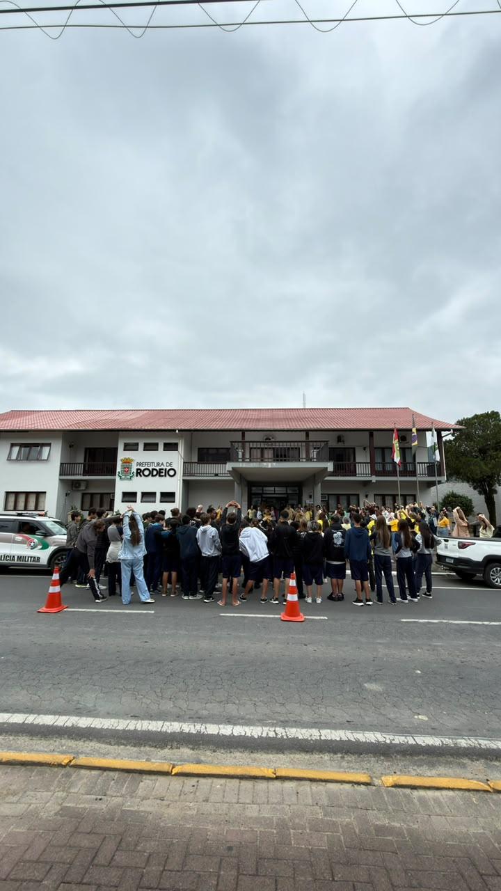 Setembro Amarelo: Caminhada pela Vida reúne comunidade em dia de reflexão, saúde e acolhimento