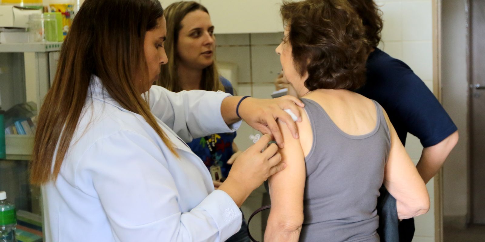 SUS amplia uso da vacina Pneumo 20 para idosos com mais de 85 anos
