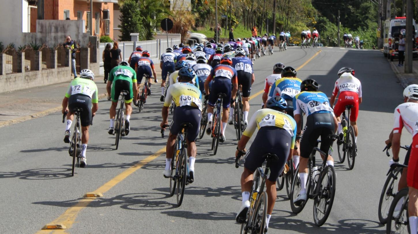 Timbó recebe etapa da 27ª Volta Ciclística de Santa Catarina com participação de grandes nomes do ciclismo nacional