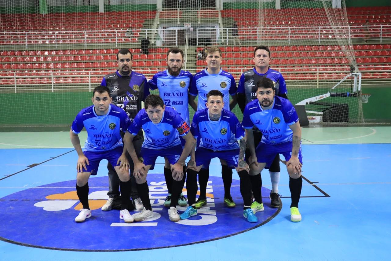 Tropa do F8 vence na estreia e assume liderança da Chave D na Série Ouro de Brusque