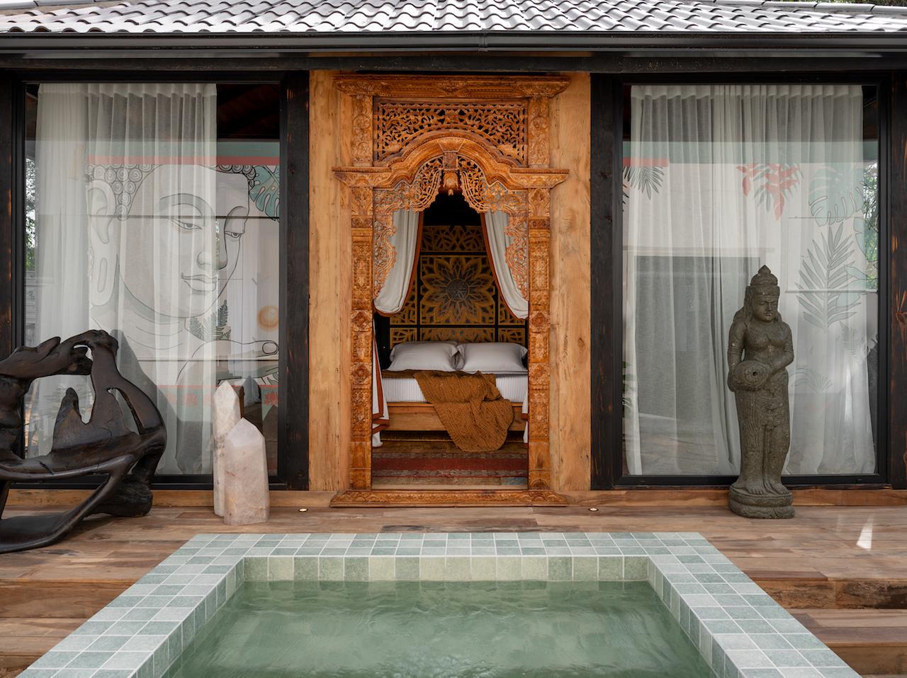 AMBIENTE ASSINADO PELO ARQUITETO LEANDRO SUMAR, RESERVA UBUD LEVA ATMOSFERA DE BALI À CASACOR SC 2026
