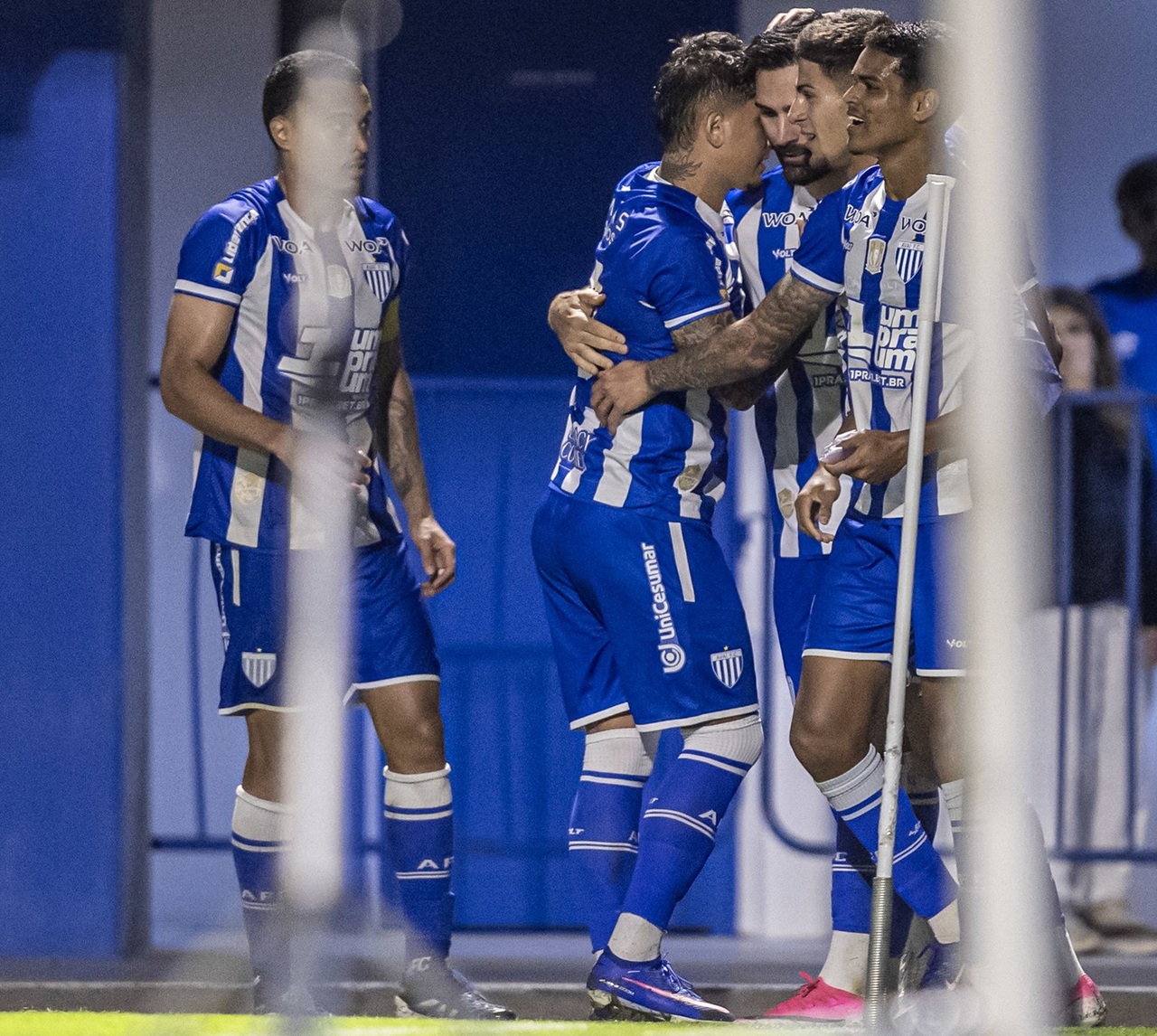 Avaí vence Londrina em confronto direto na luta para escapar do rebaixamento no Brasileirão da Série B