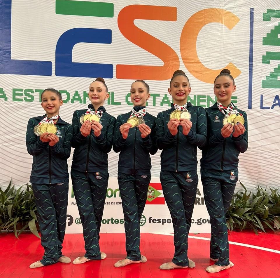 Brusque conquista tricampeonato no conjunto e bicampeonato geral na ginástica rítmica da Olesc