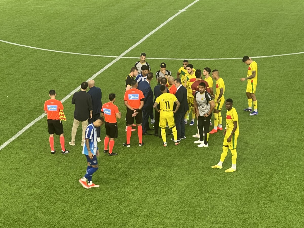 Brusque divulga nota e se pronuncia após adiamento de jogo no Augusto Bauer por questões de segurança