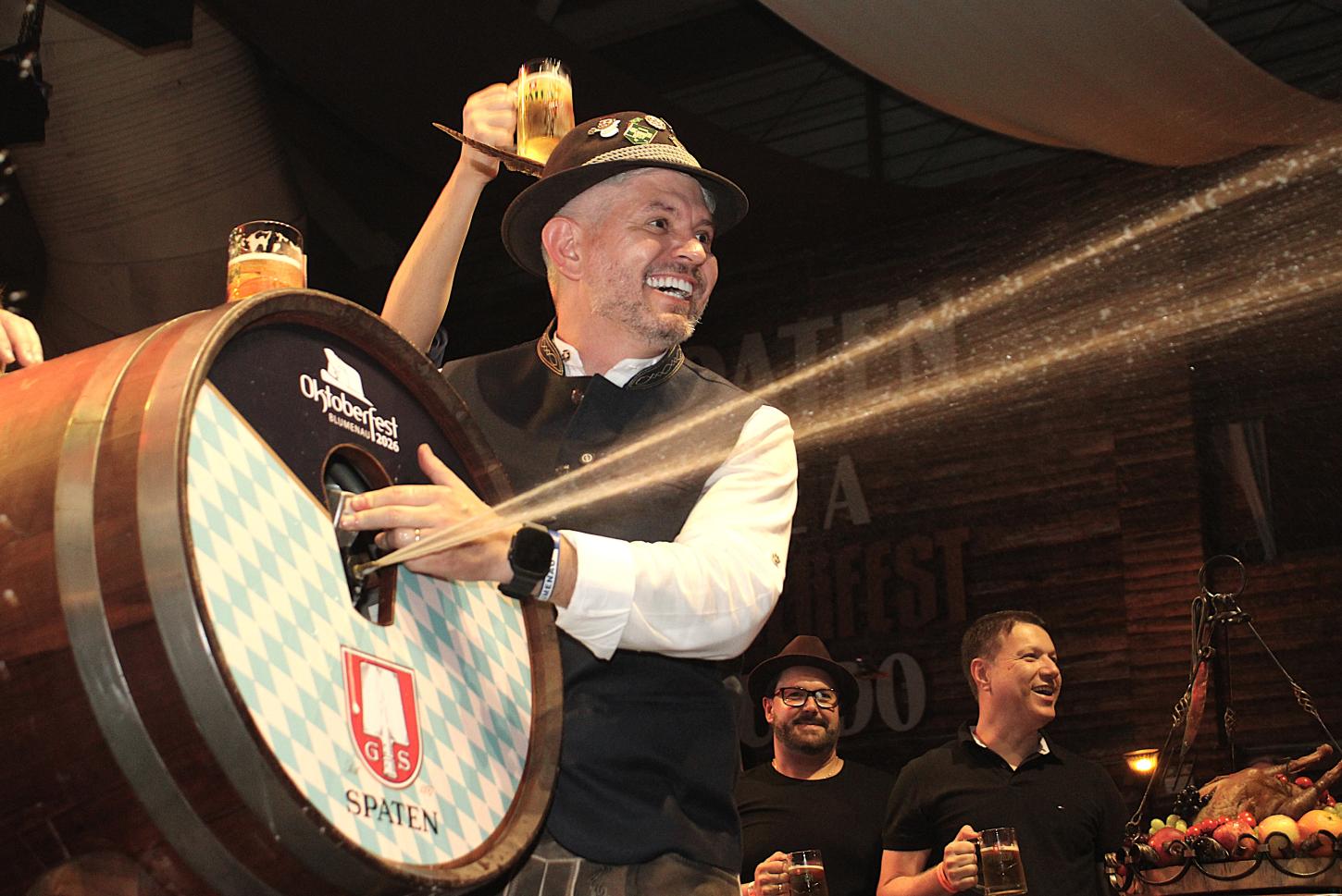 Confira o cronograma do Festival de Danças Germânicas Oktoberfest 2026