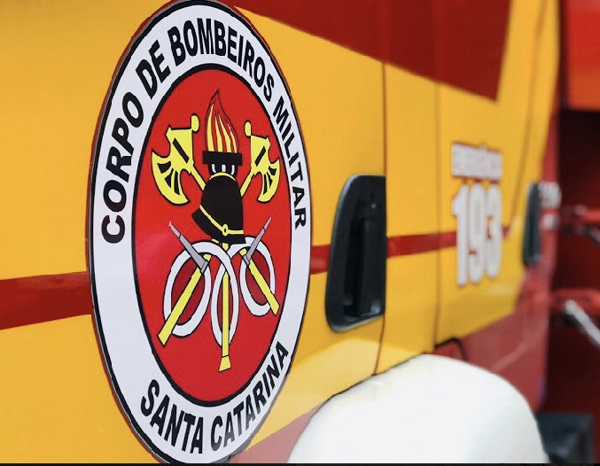 Corpo é encontrado morto em poste de energia elétrica em Palhoça