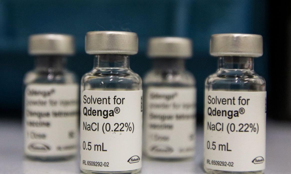 Dengue: mais de 3 milhões de adolescentes precisam completar vacinação